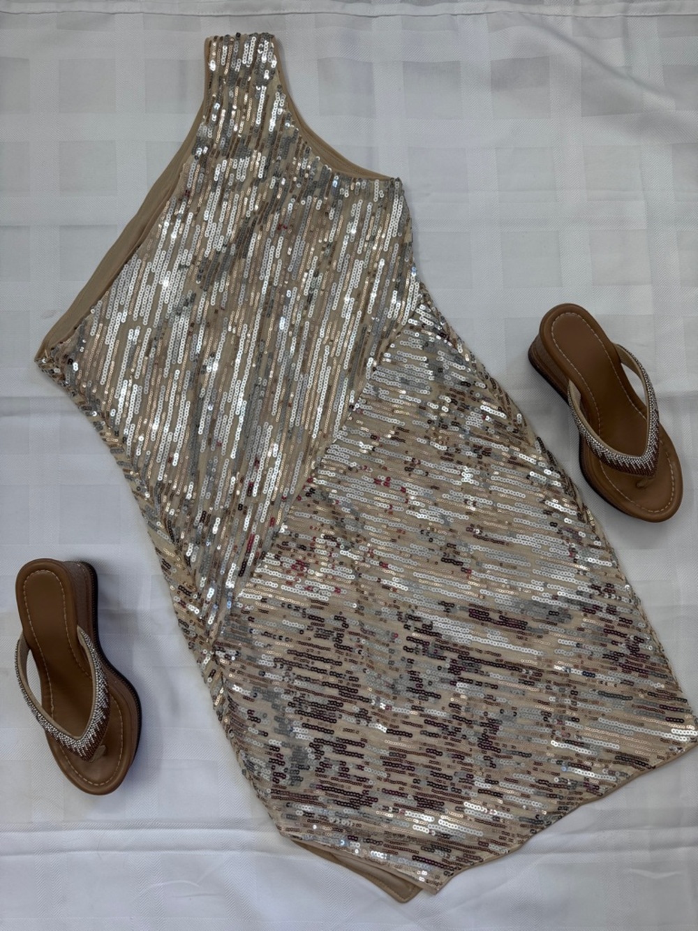 NWOT Beautiful SHEIN Champagne Sequin One-Shoulder Mini Bodycon Dress